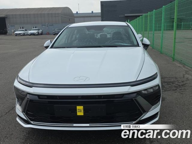 Hyundai Sonata 1.6 Turbo S — пробег 4 км — фото 1 из 5