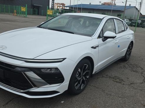 Hyundai Sonata 1.6 Turbo S — пробег 4 км — фото 2 из 5