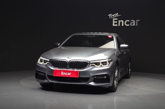 BMW 5-Series 520d xDrive M Sport Package Plus — пробег 118 942 км — фото 3 из 5