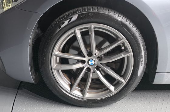 BMW 5-Series 520d xDrive M Sport Package Plus — пробег 118 942 км — фото 5 из 5