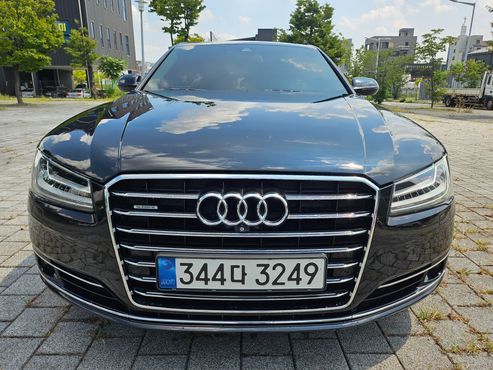 Audi A8 60 TDI Quattro D4 — пробег 146 600 км — фото 1 из 5