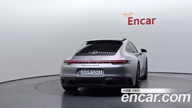 Porsche 911 Carrera 4 GTS — пробег 15 971 км — фото 4 из 5