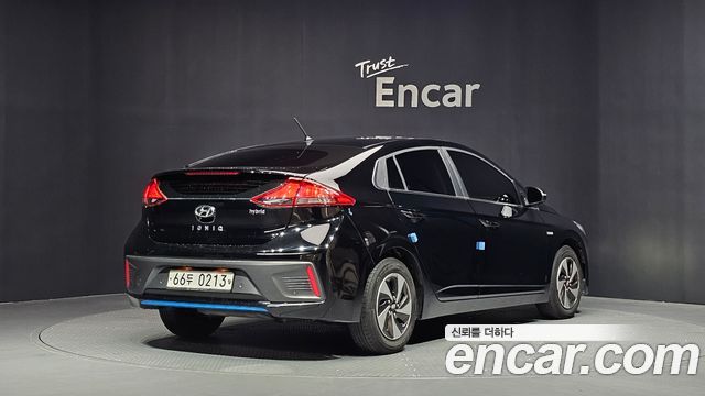 Hyundai Ioniq из Кореи Encar