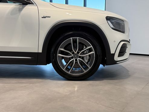 Mercedes-Benz GLB-Class AMG GLB35 4MATIC — пробег 2 400 км — фото 5 из 5