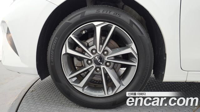 Kia K3 из Кореи Encar