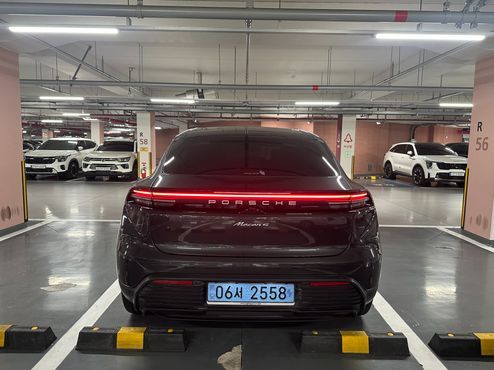 Porsche Macan Base 4 — пробег 18 000 км — фото 4 из 5