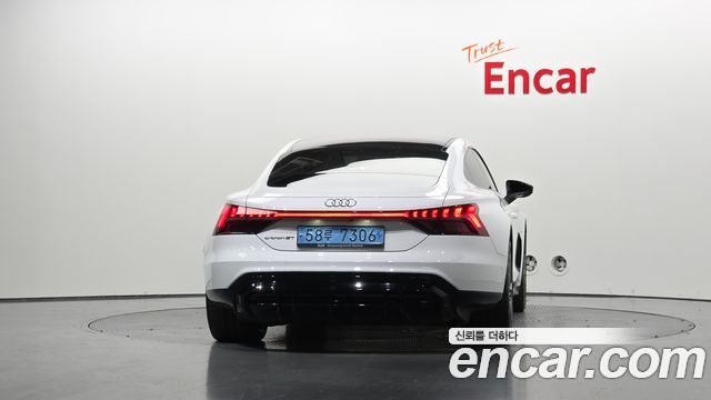 Audi e-tron GT GT quattro Premium — пробег 44 674 км — фото 4 из 5