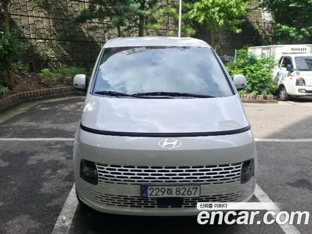 Hyundai Staria HEV 1.6 Tourer 9-Seater Modern — пробег 11 063 км — фото 1 из 5