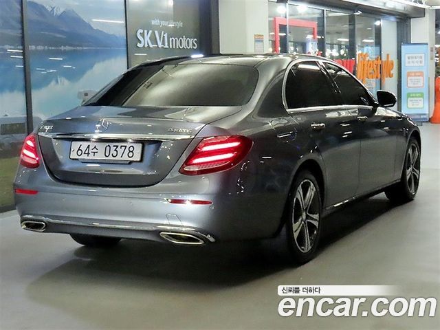 Mercedes-Benz E-Class E300 4MATIC Avnatgarde — пробег 175 878 км — фото 4 из 5