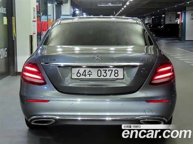 Mercedes-Benz E-Class E300 4MATIC Avnatgarde — пробег 175 878 км — фото 5 из 5