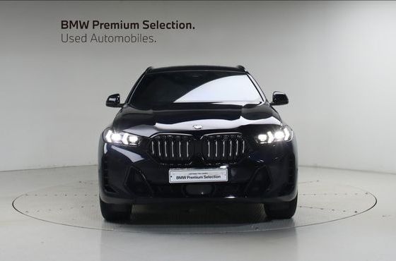 BMW X6 xDrive40i M Sport — пробег 12 825 км — фото 2 из 5