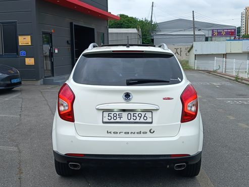 Ssangyong KORANDO 2.2 Extreme 2WD — пробег 156 000 км — фото 4 из 5