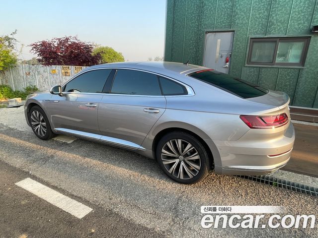 Volkswagen Arteon 2.0 TDI Premium — пробег 170 100 км — фото 2 из 5