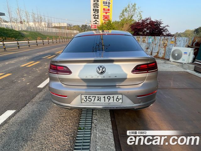 Volkswagen Arteon 2.0 TDI Premium — пробег 170 100 км — фото 4 из 5