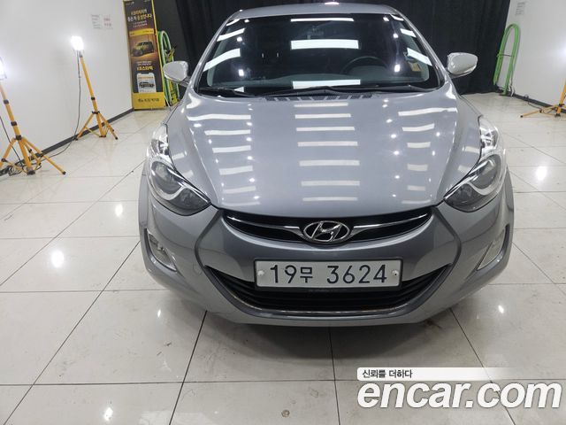 Hyundai AVANTE M16 GDI Premier — пробег 109 000 км — фото 2 из 5