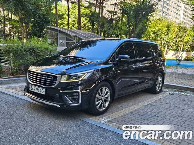 Kia Carnival 9-Seater Prstige — пробег 158 000 км — фото 1 из 5