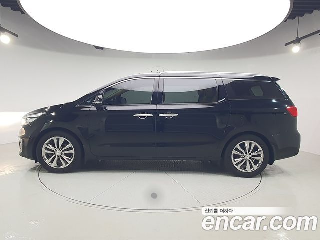 Kia Carnival Gasoline 7-seater Limousine President — пробег 58 662 км — фото 5 из 5