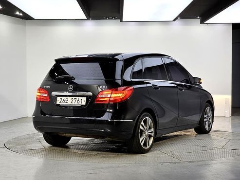 Mercedes-Benz B-Class B200 CDI Blue efficiency Sport pack — пробег 99 000 км — фото 4 из 5