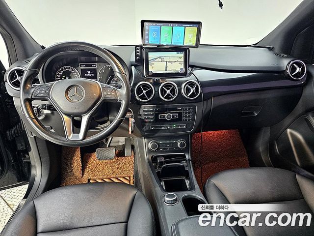 Mercedes-Benz B-Class B200 CDI Blue efficiency Sport pack — пробег 99 000 км — фото 5 из 5