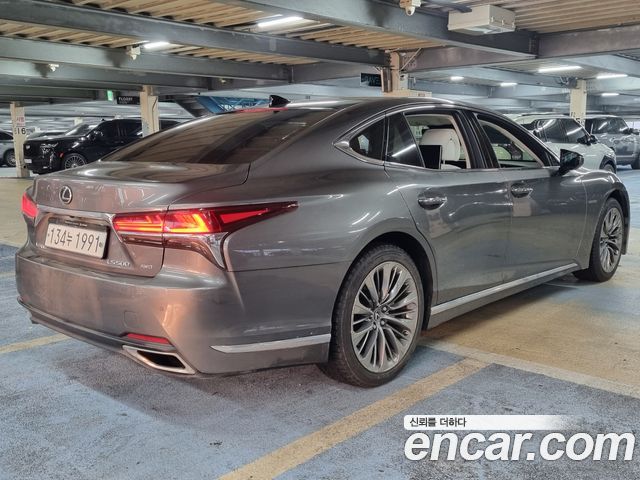 Lexus LS 3.5 Platinum AWD — пробег 67 000 км — фото 4 из 5