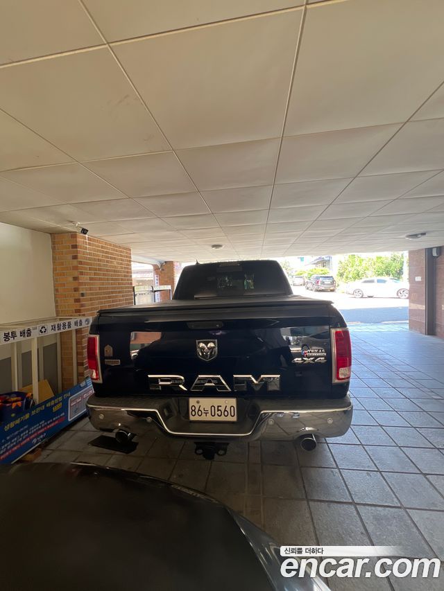 Dodge Ram Pick Up 5.7 — пробег 129 000 км — фото 4 из 5