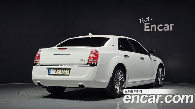 Chrysler 300C из Кореи Encar