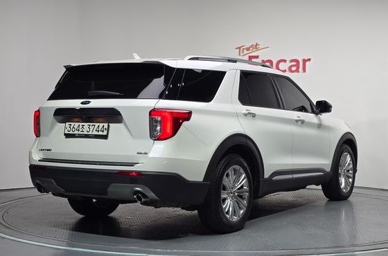 Ford Explorer 2.3 LimIted 4WD — пробег 39 893 км — фото 2 из 5