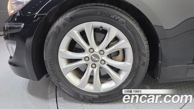 Hyundai Genesis из Кореи Encar