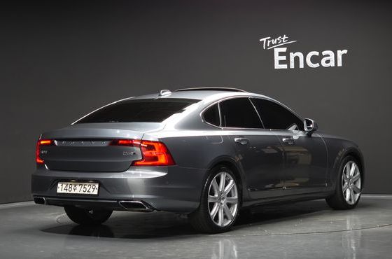 Volvo S90 D5 AWD Inscription — пробег 34 101 км — фото 2 из 5