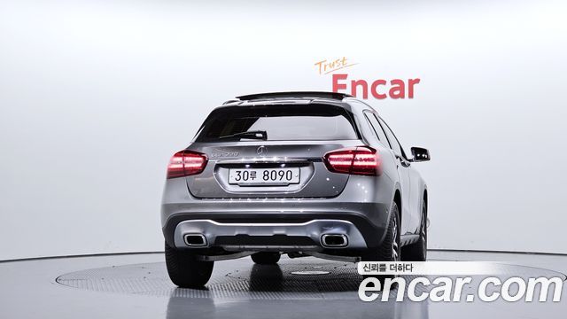 Mercedes-Benz GLA-Class из Кореи Encar