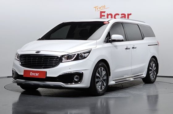 Kia Carnival 9-seater Luxury — пробег 106 420 км — фото 1 из 5