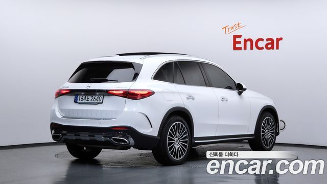 Mercedes-Benz GLC-Class GLC300 4MATIC AMG Line — пробег 56 621 км — фото 2 из 5
