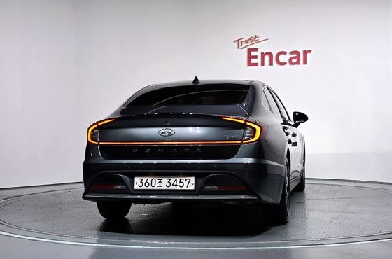 Hyundai Sonata Premium — пробег 81 018 км — фото 4 из 5