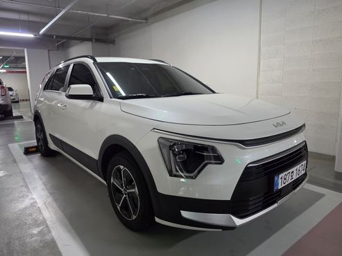 Kia Niro Best Selection — пробег 4 974 км — фото 1 из 5