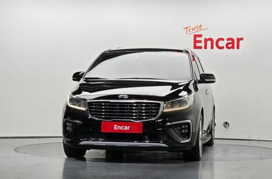 Kia Carnival 9-Seater Prstige — пробег 41 593 км — фото 3 из 5