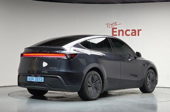 Tesla Model Y Long Range AWD — пробег 18 275 км — фото 2 из 5