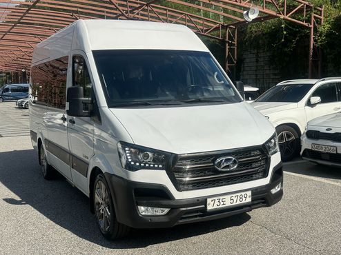 Hyundai Solati 15-seater Luxury — пробег 142 493 км — фото 3 из 5