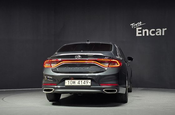 Hyundai Grandeur 2.2 Diesel Premium — пробег 161 328 км — фото 4 из 5