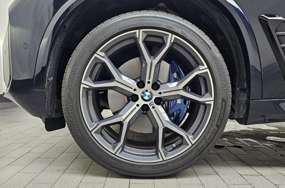 BMW X5 xDrive 40i M Sport — пробег 4 031 км — фото 5 из 5