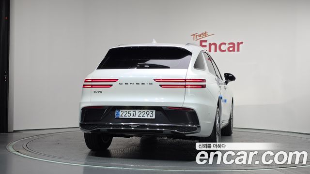 Genesis GV70 из Кореи Encar