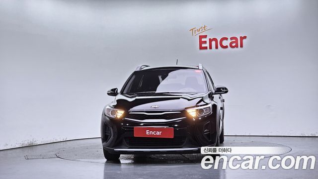 Kia Stonic из Кореи Encar