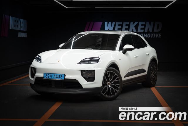 Porsche Macan Base 4 — пробег 5 700 км — фото 1 из 5