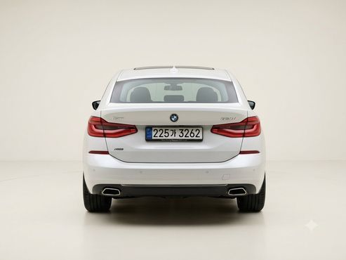 BMW Gran Turismo 630i xDrive Luxury — пробег 17 160 км — фото 4 из 5