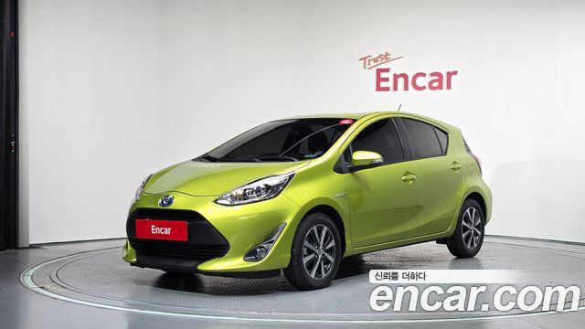 Toyota Prius 1.5 — пробег 17 227 км — фото 1 из 5