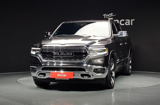 Dodge Ram Pick Up 5.7 — пробег 33 118 км — фото 3 из 5