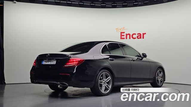 Mercedes-Benz E-Class из Кореи Encar