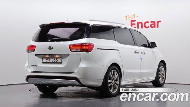 Kia Carnival из Кореи Encar