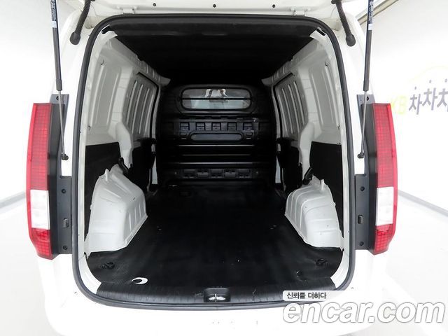 Hyundai Staria из Кореи Encar