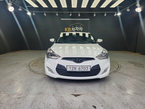 Hyundai Veloster Unique — пробег 132 109 км — фото 1 из 5