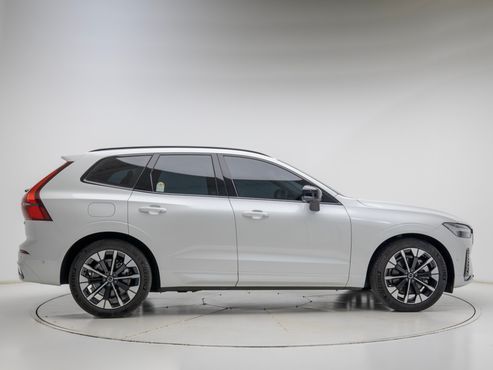 Volvo XC60 B5 Ultra Bright Air Sus — пробег 8 493 км — фото 5 из 5